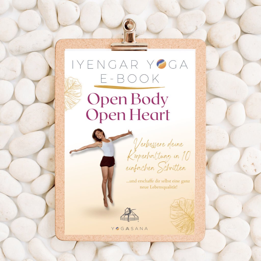 Open Heart - Iyengar Yoga - Yoga E-Book